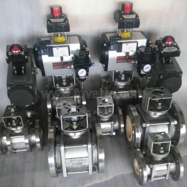 Mit Keramik ausgekleideter Kugelhahn mit Gusskörper